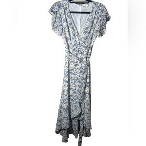 Essue Size Small Flowy V Neck Floral Print